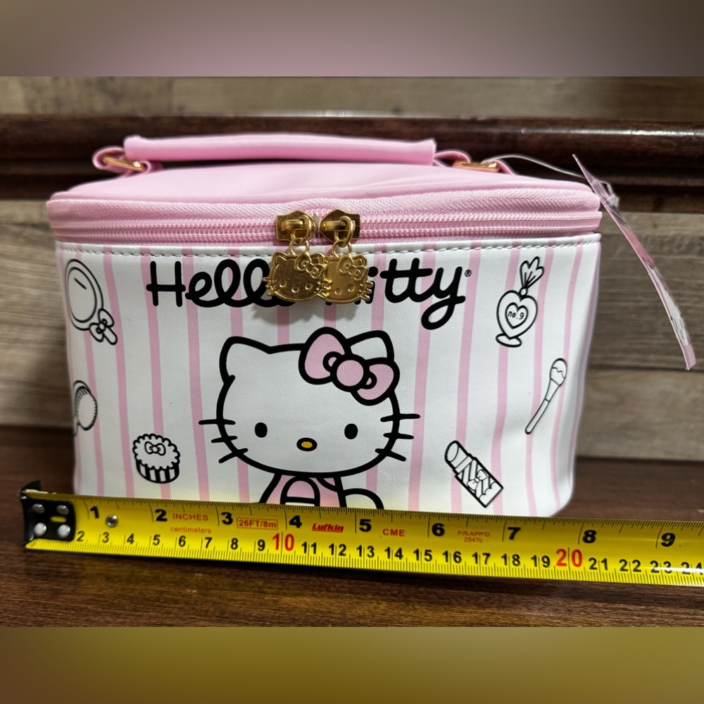 ✅ Super Cute 🥰 Hello  Kitty Super Cute Makeup / Cosmetic Bag -NEW - Picture 6 of 14